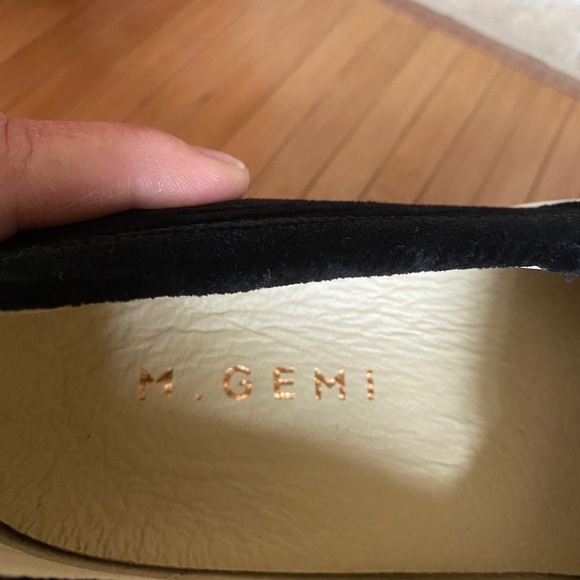 BEAUTIFUL NEW M.GEMI BLACK VELVET SLIP-ON SHOES (3) - Picture 14 of 16